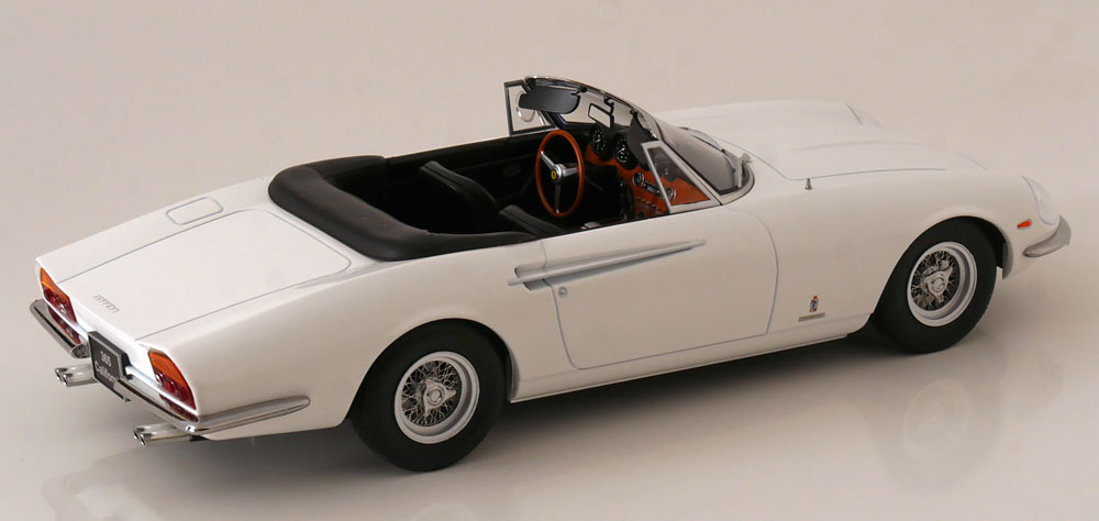Ferrari 365 California Spyder 1966 1:18