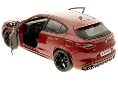 Alfa Romeo Stelvio 1:24