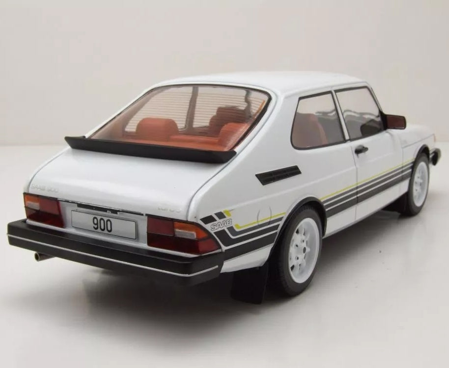 Saab 900 Turbo year 1981 1:18