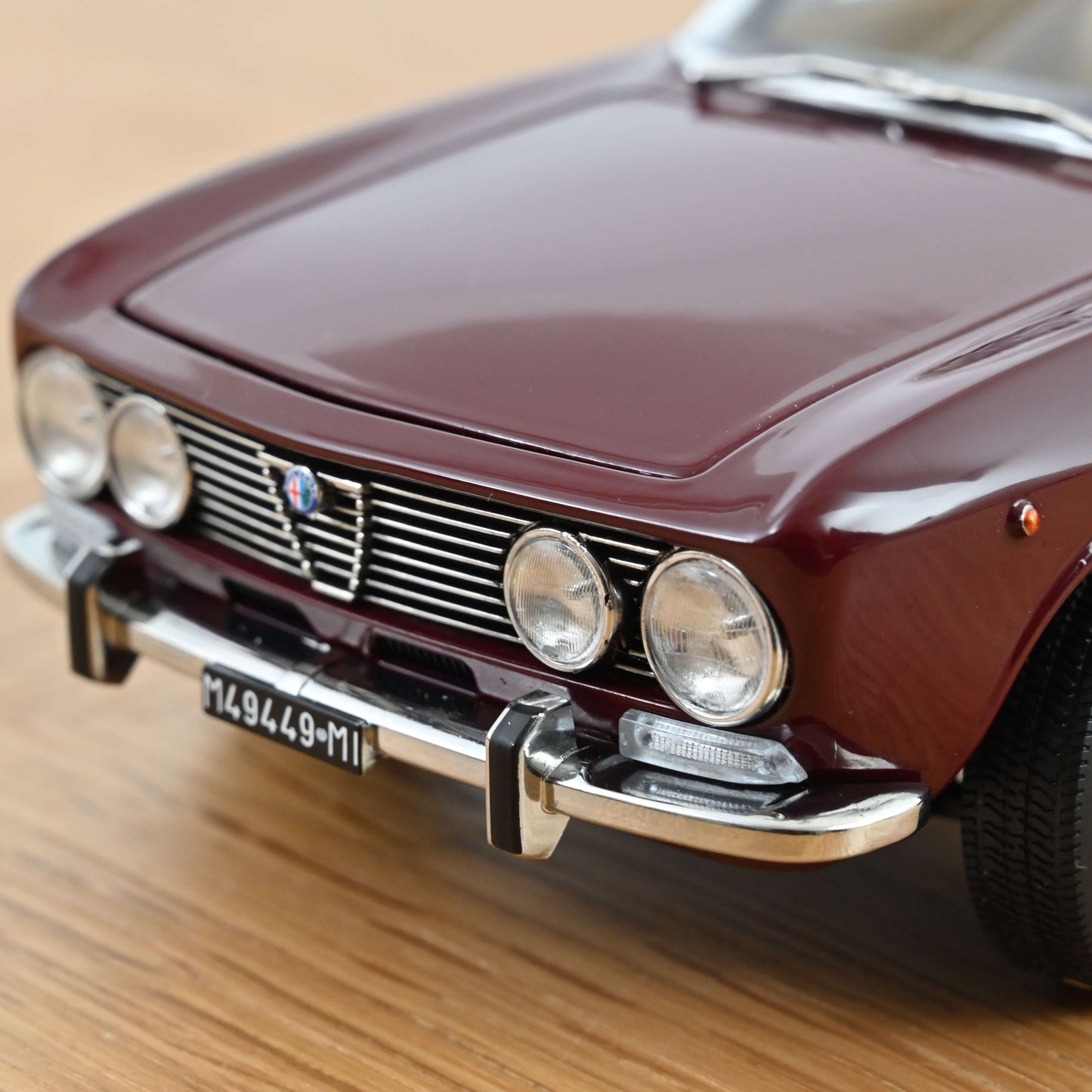 Alfa Romeo 2000 GTV 1:18