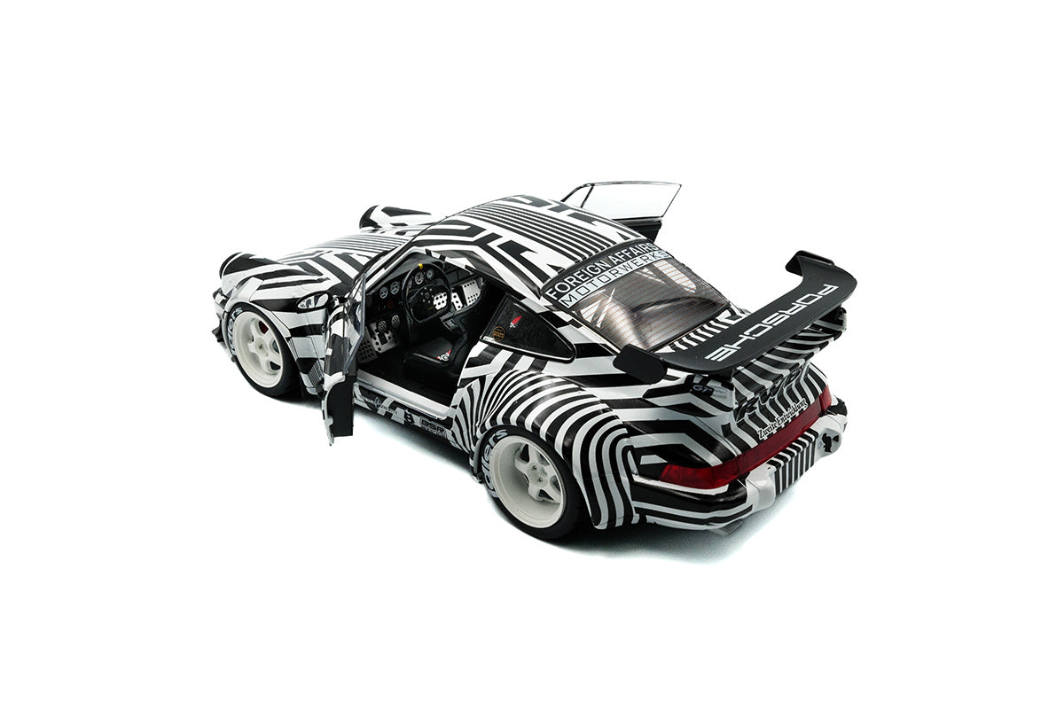 Porsche 911 THE ZEBRA 1:18