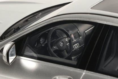 Mercedes C63 AMG 1:18