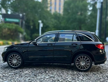 Mercedes-Benz GLC63 AMG X253 1:18