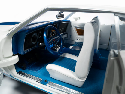 Ford Mustang Fastback 1972 1:18