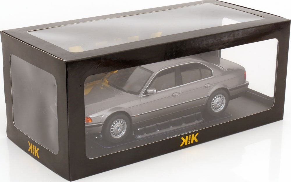 BMW 740i E38 1:18