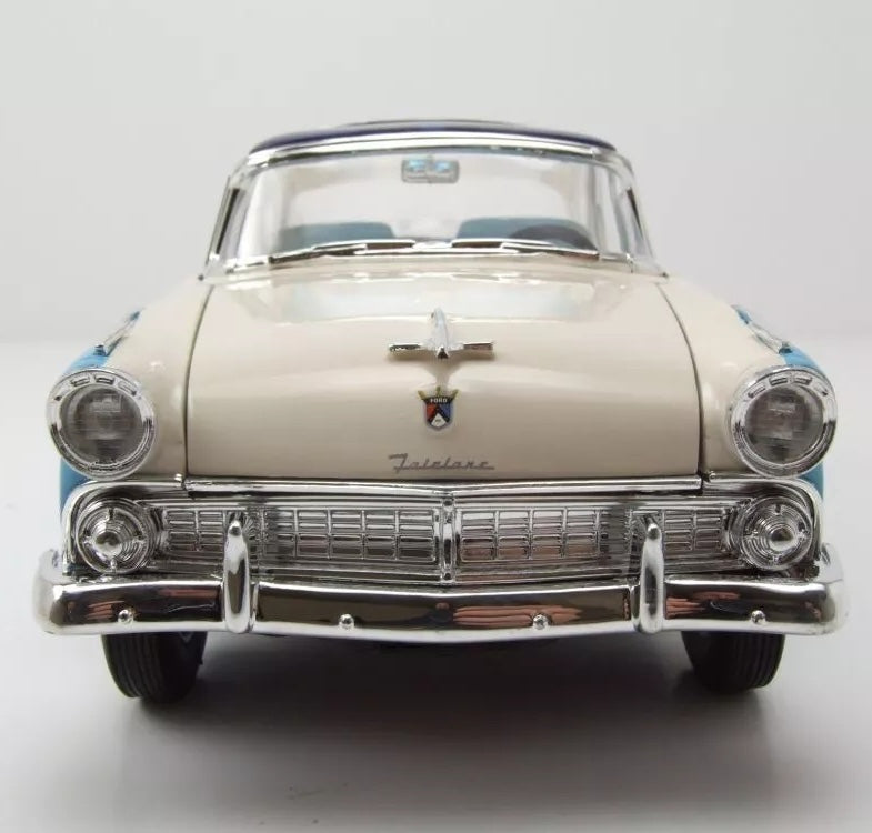 Ford Ford Fairlane Crown Victoria 1955 1:18