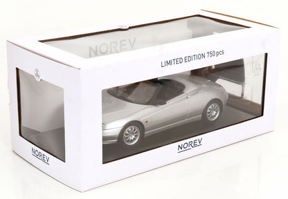 Alfa Romeo Spider 1:18