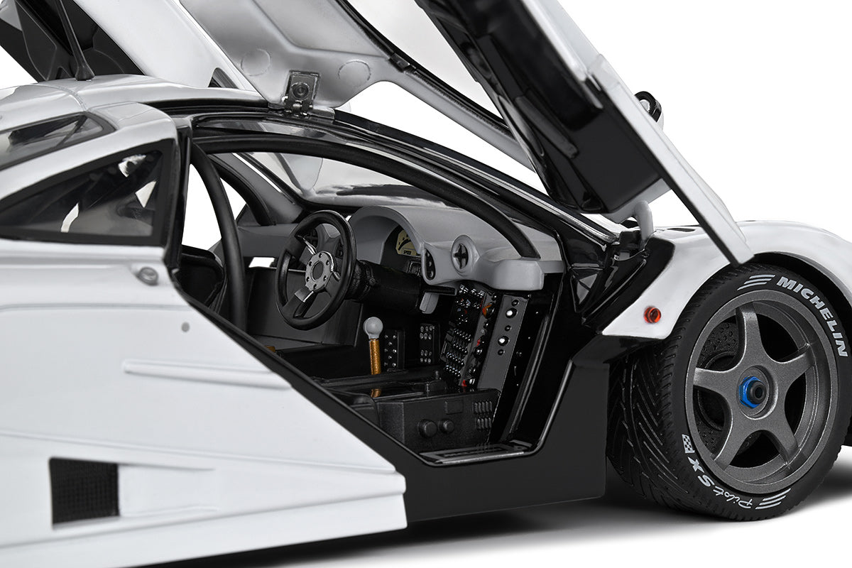 McLaren F1 GTR 1996 1:18