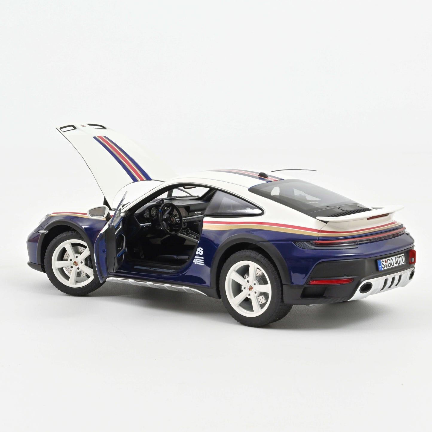 Porsche 911 Dakar 2023 1:18