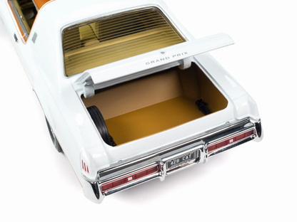 Pontiac Grand Prix (Royal Bobcat) 1969 1:18