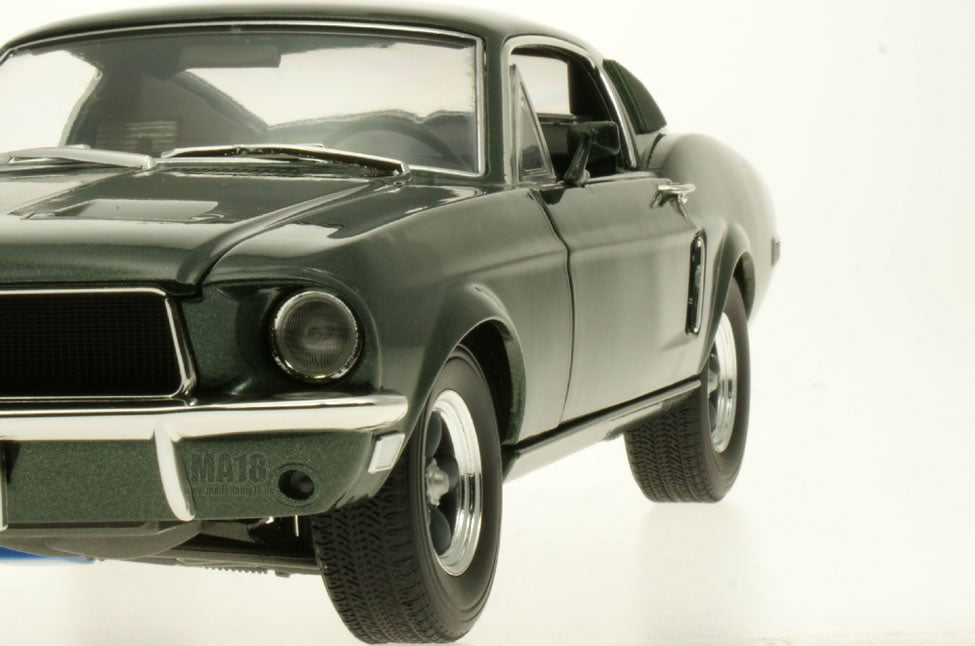 Ford Mustang GT Fastback 1968 1:18