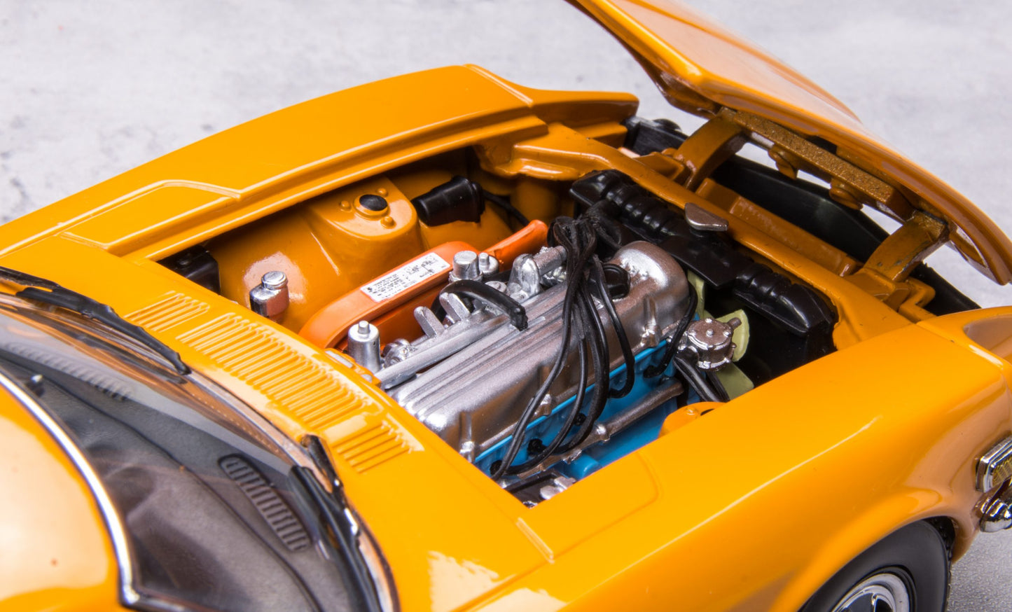 Nissan Datsun 240Z 1972 1:18