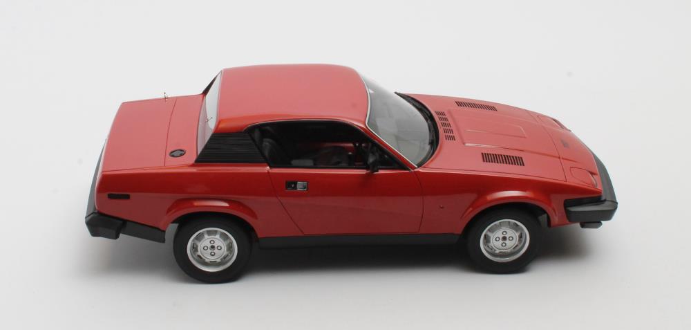 Triumph TR7 Coupe (1979-1982) 1:18