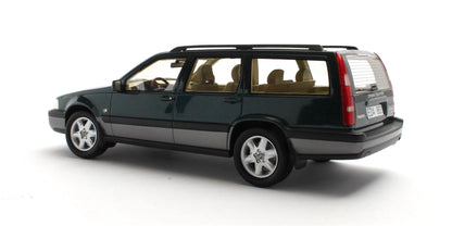 Volvo V70 XC 1:18