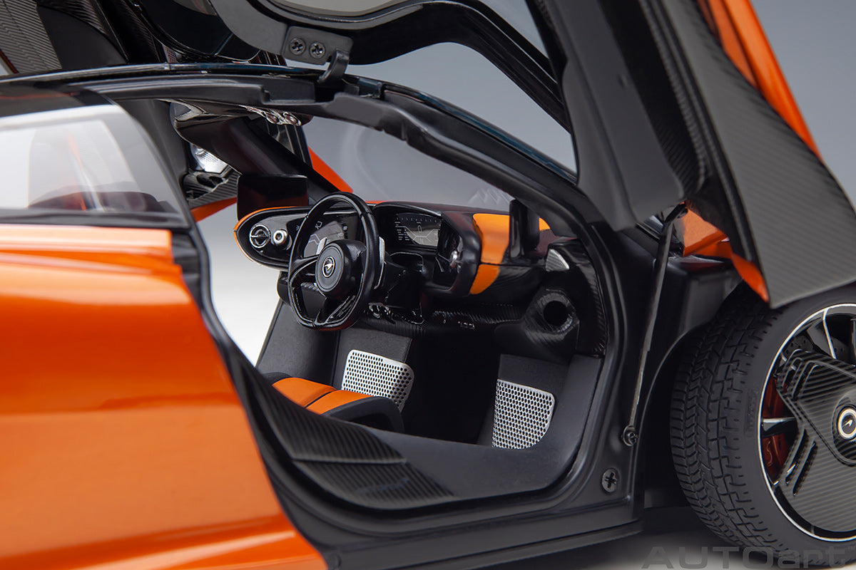 McLaren Speedtail 1:18