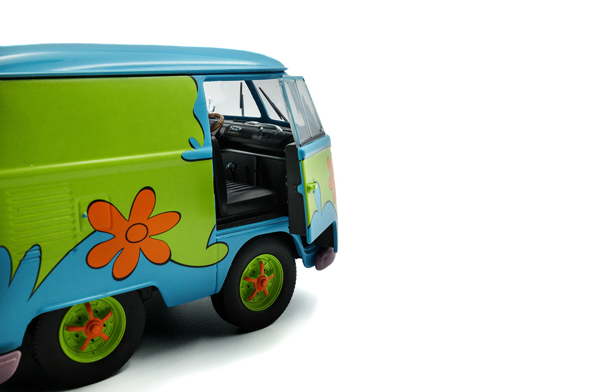 Volkswagen VW Kool Kombi Ghosthunters Machine 1:18