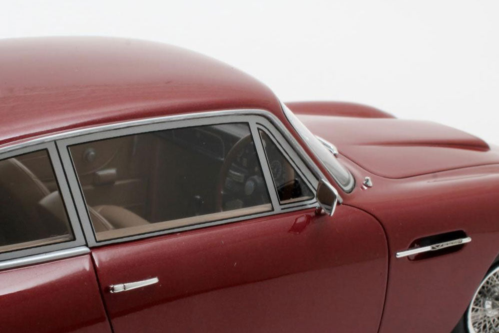 Aston Martin DB6 1:18
