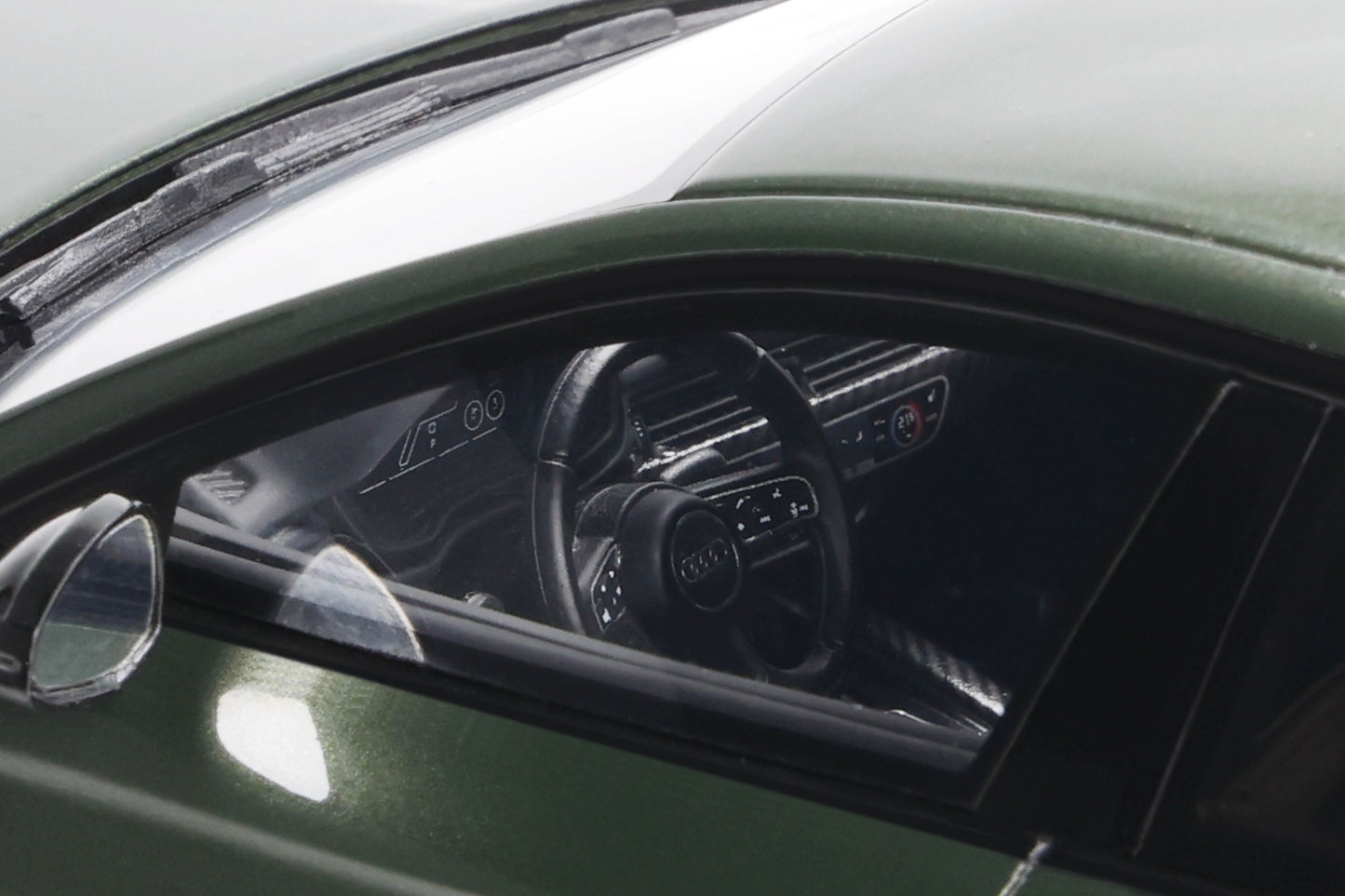 Audi RS 5 Competition 1:18