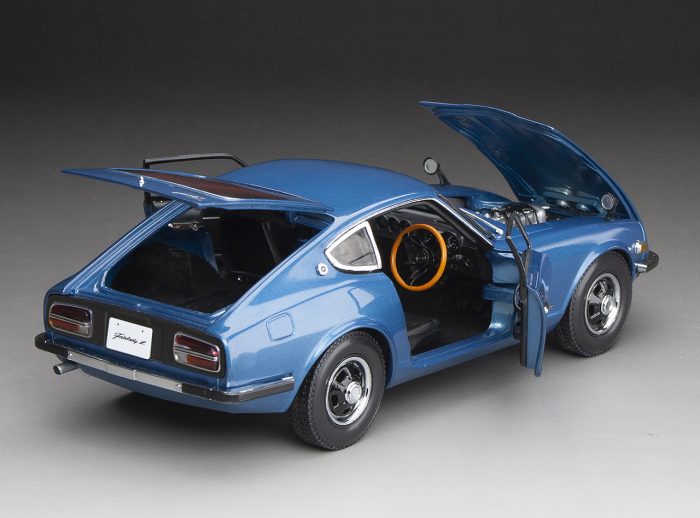 Nissan Datsun 240Z Fairlady Z (S30) 1:18