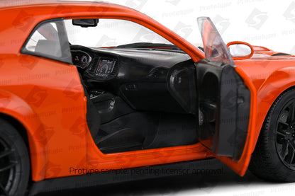 Dodge Challenger SRT 1:18