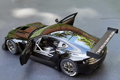 Aston Martin Vantage V12 GT3 1:18