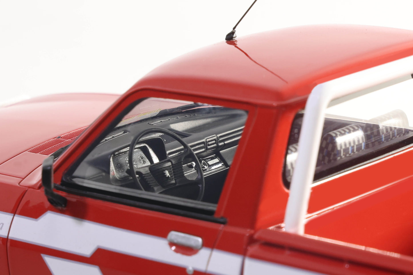Peugeot 504 Pick Up Dangel 4x4 1:18